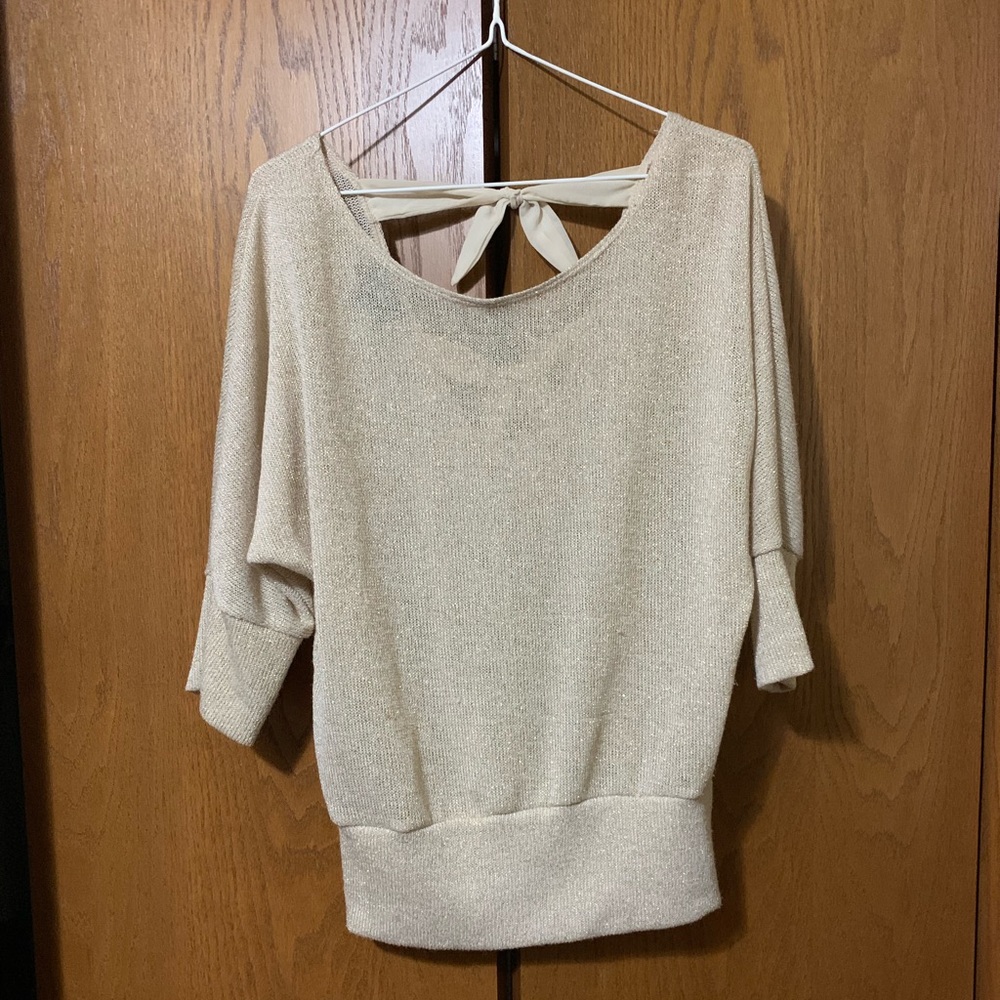 Lightweight classy sweater